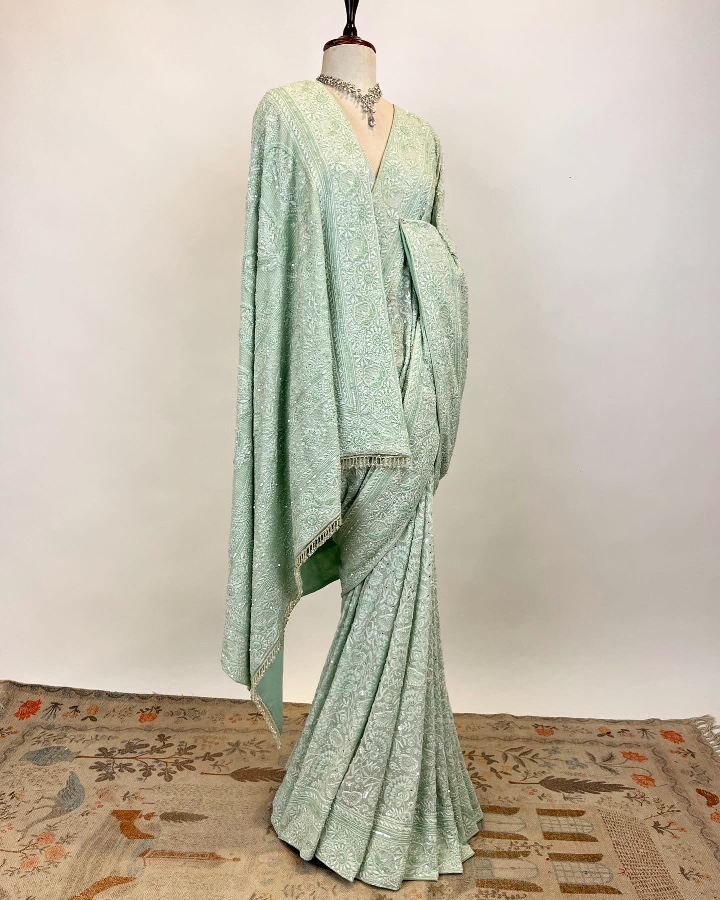 FINE DO TAAR CHIKANKARI SAREE WITH DELICATE PEARL SEQUIN & MIRROR WORK