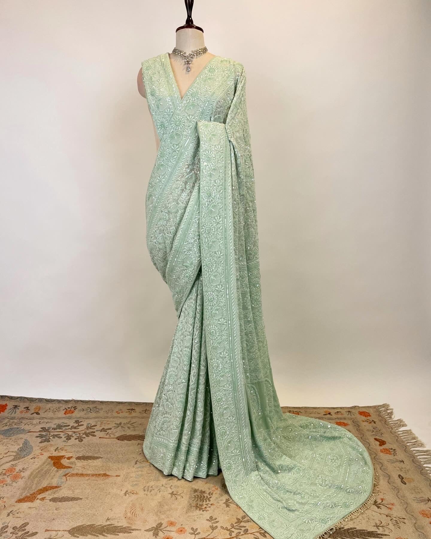 FINE DO TAAR CHIKANKARI SAREE WITH DELICATE PEARL SEQUIN & MIRROR WORK