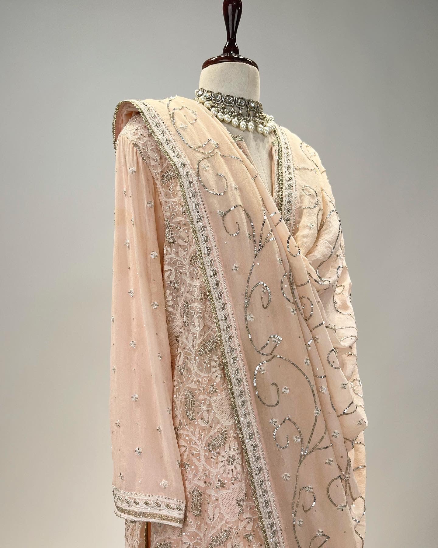 DO TAAR CHIKANKARI ENSEMBLE IN CUTDANA & SEQUIN JAAL DUPATTA