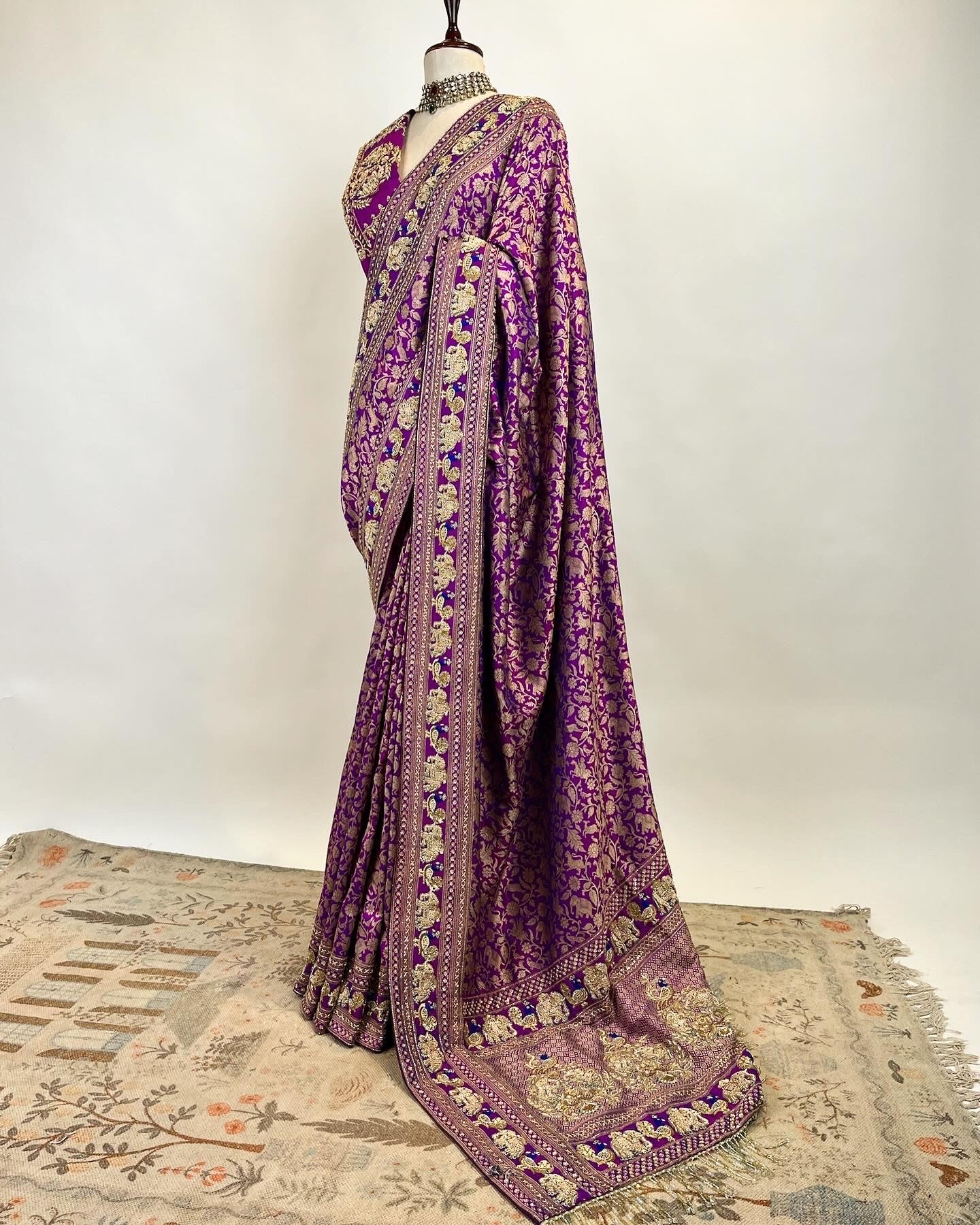 PURE BANARASI KADWA WEAVE SHIKARGAH SAREE IN ZARDOSI AND ZARI WORK