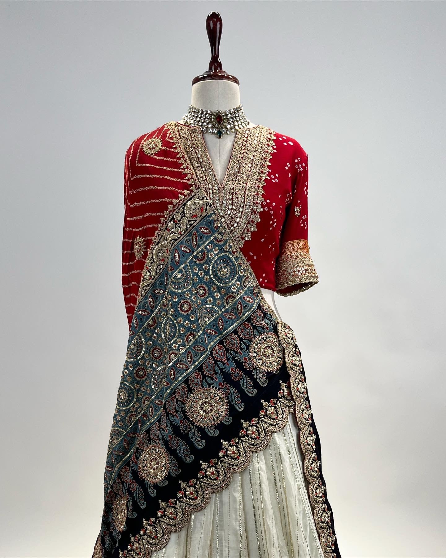 GOTAPATTI BANDHANI AJRAKH LEHENGA