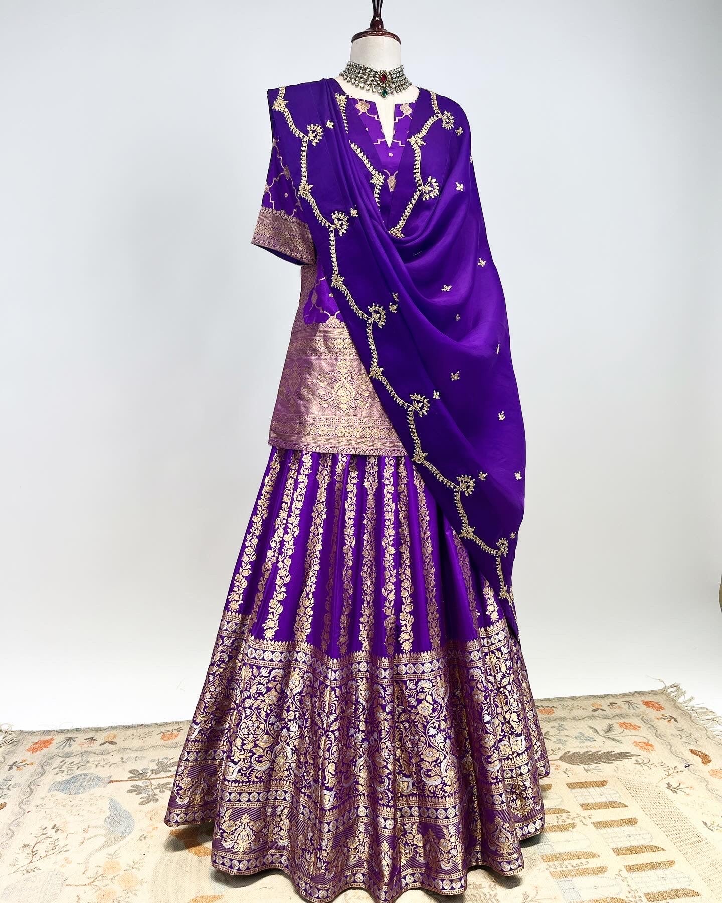 KADWA HANDLOOM LEHENGA & SHORT KURTA WITH MARODI WORK DUPATTA