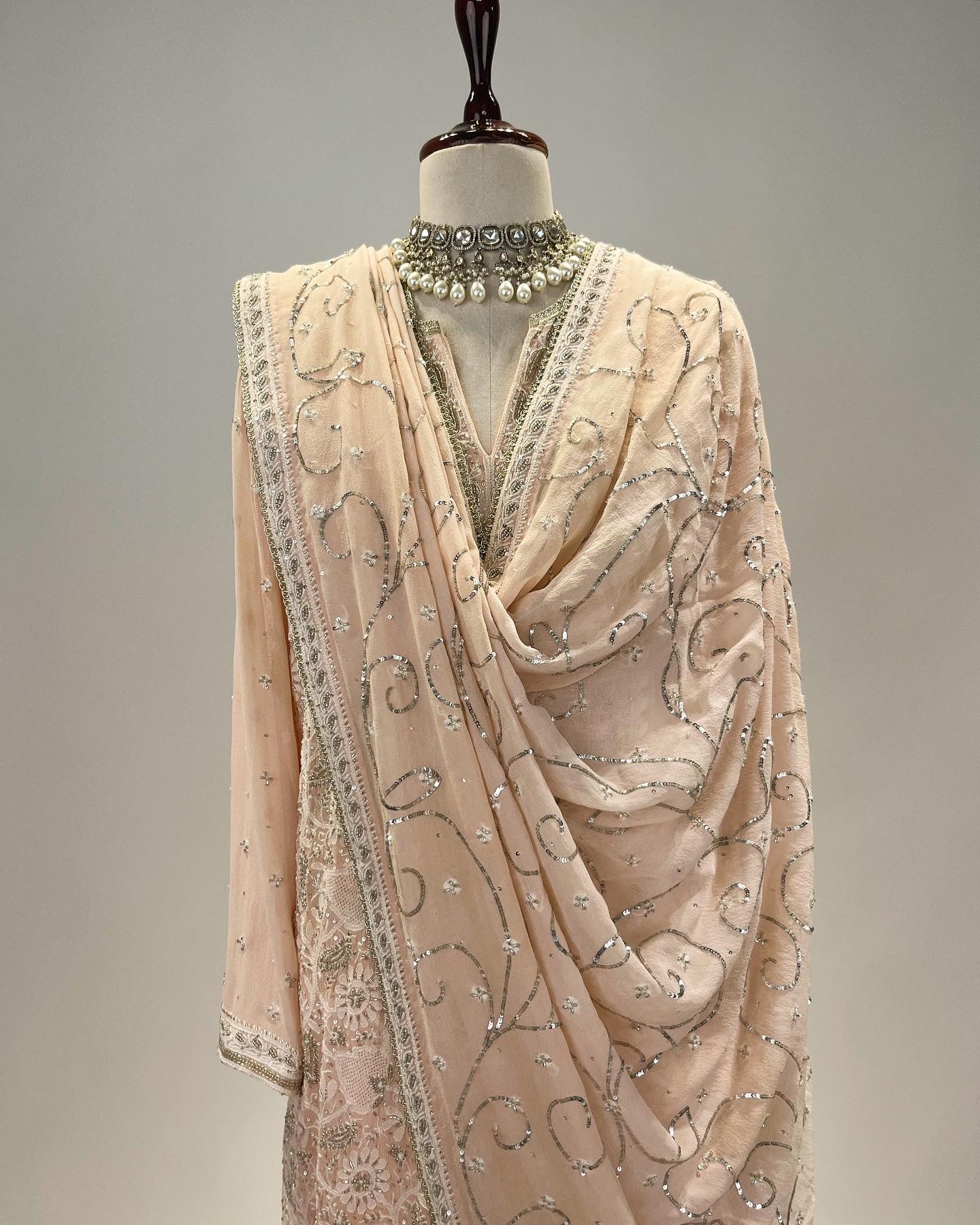 DO TAAR CHIKANKARI ENSEMBLE IN CUTDANA & SEQUIN JAAL DUPATTA