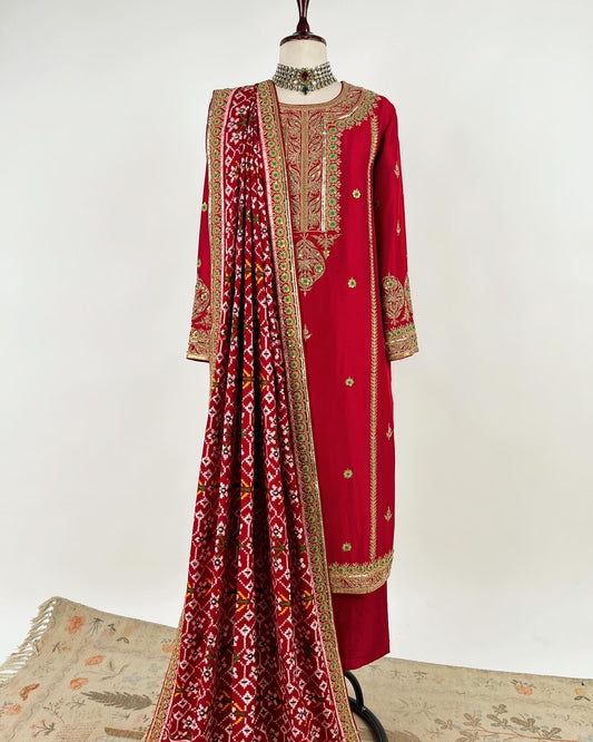 DOUBLE IKAT PATAN PATOLA SUIT SET IN FINE ANTIQUE MARODI WORK