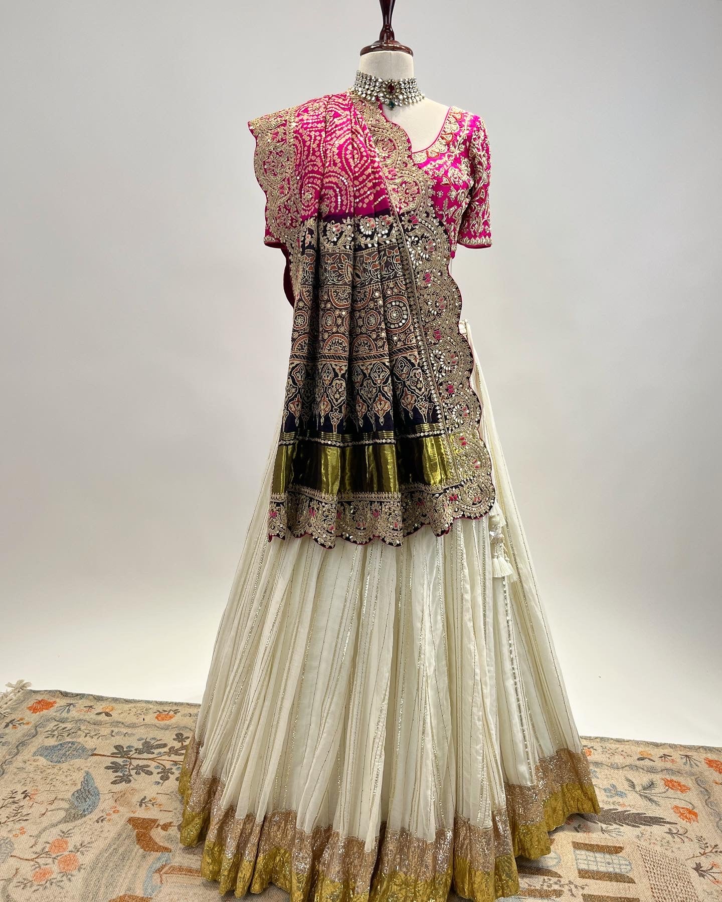 GOTAPATTI BANDHANI AJRAKH LEHENGA