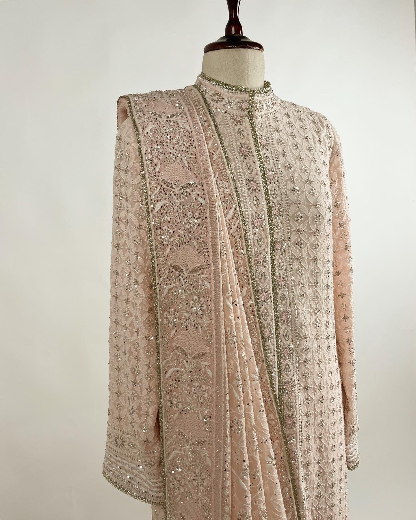 FINE DO TAAR CHIKANKARI WITH JAAL WORK WITH CUTDANA & RESHAM WORK