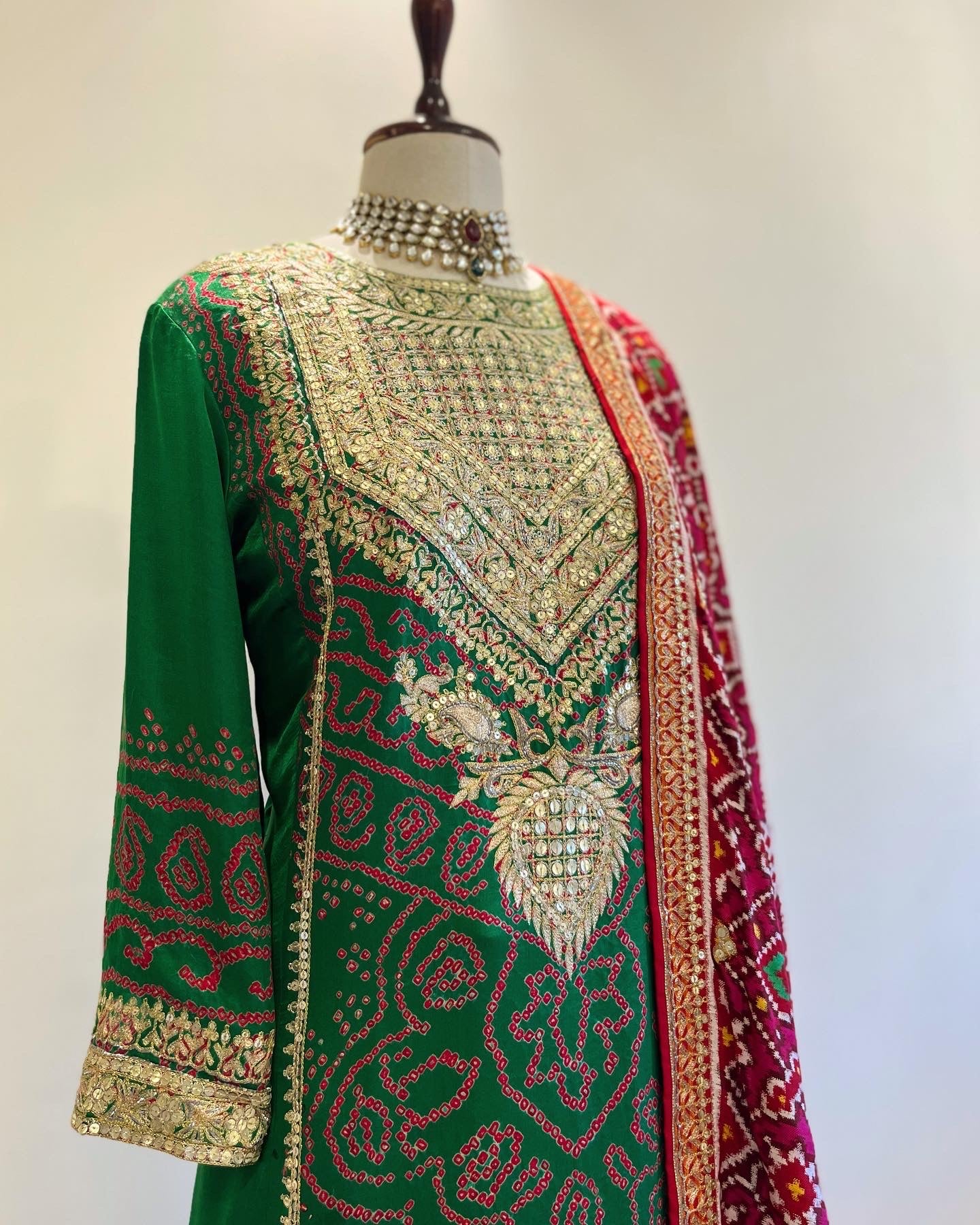 GREEN BANDHEJ AABHA KURTA SET WITH DOUBLE IKAT PATAN PATOLA EMBROIDERED DUPATTA