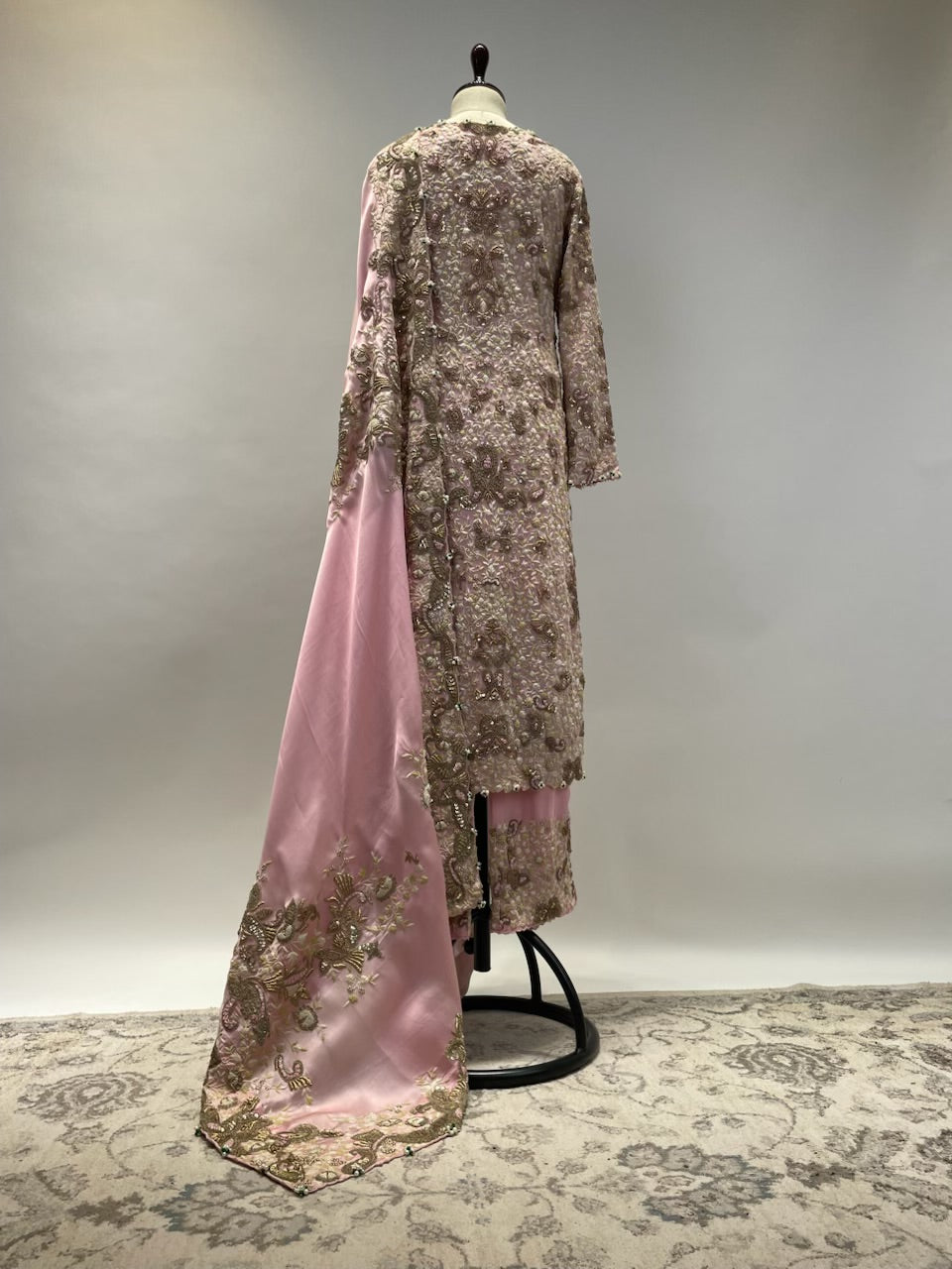 Antique Marodi and Resham detailed Kurta Set with Organza embroidered Dupatta
