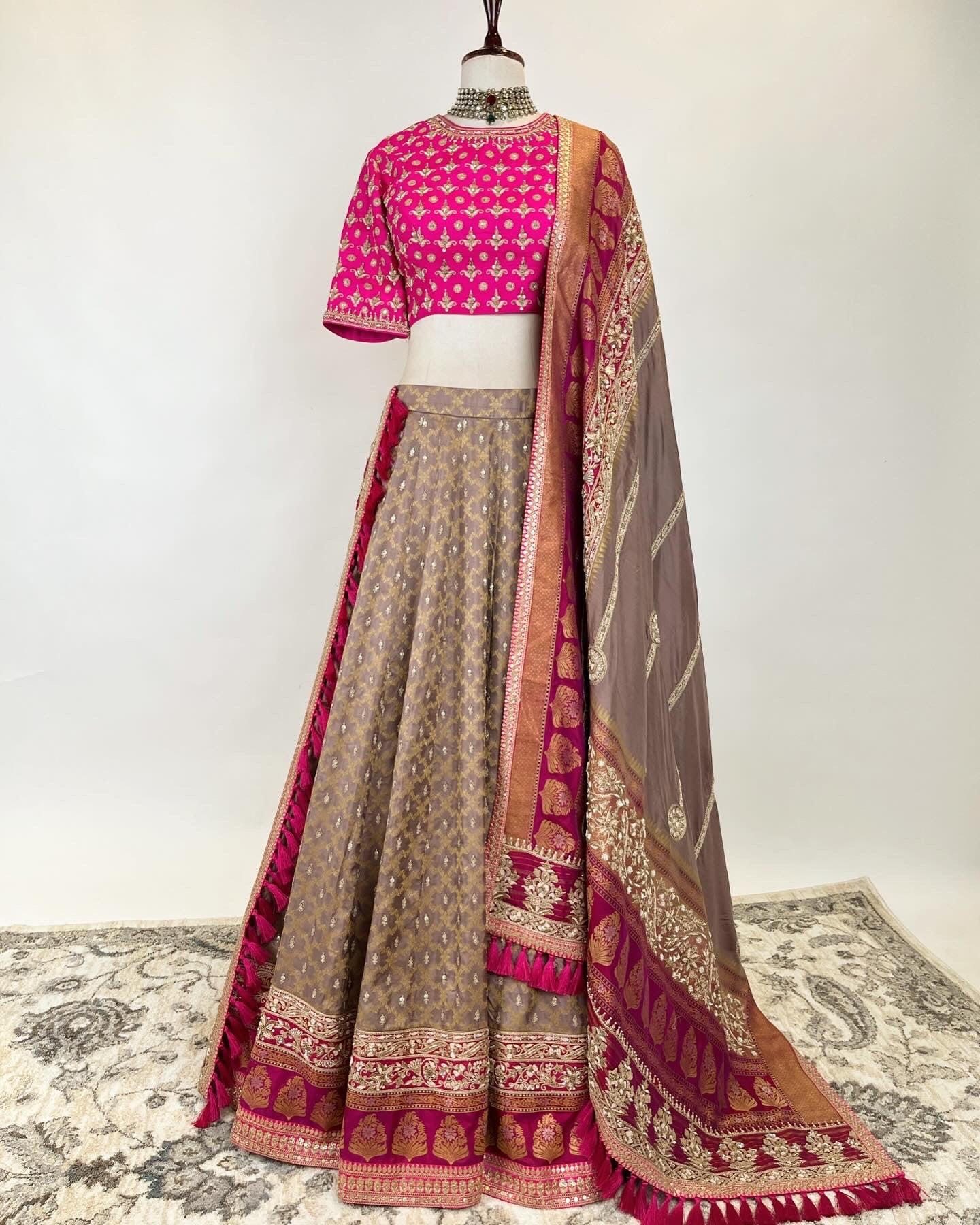 EK TAAR WEAVE LEHENGA WITH ZARDOSI WORK