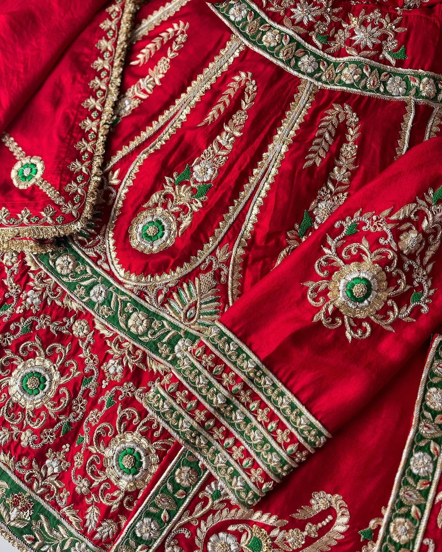 GANGA JAMUNA ZARDOSI & FINE FRENCH KNOT GHARARA ENSEMBLE