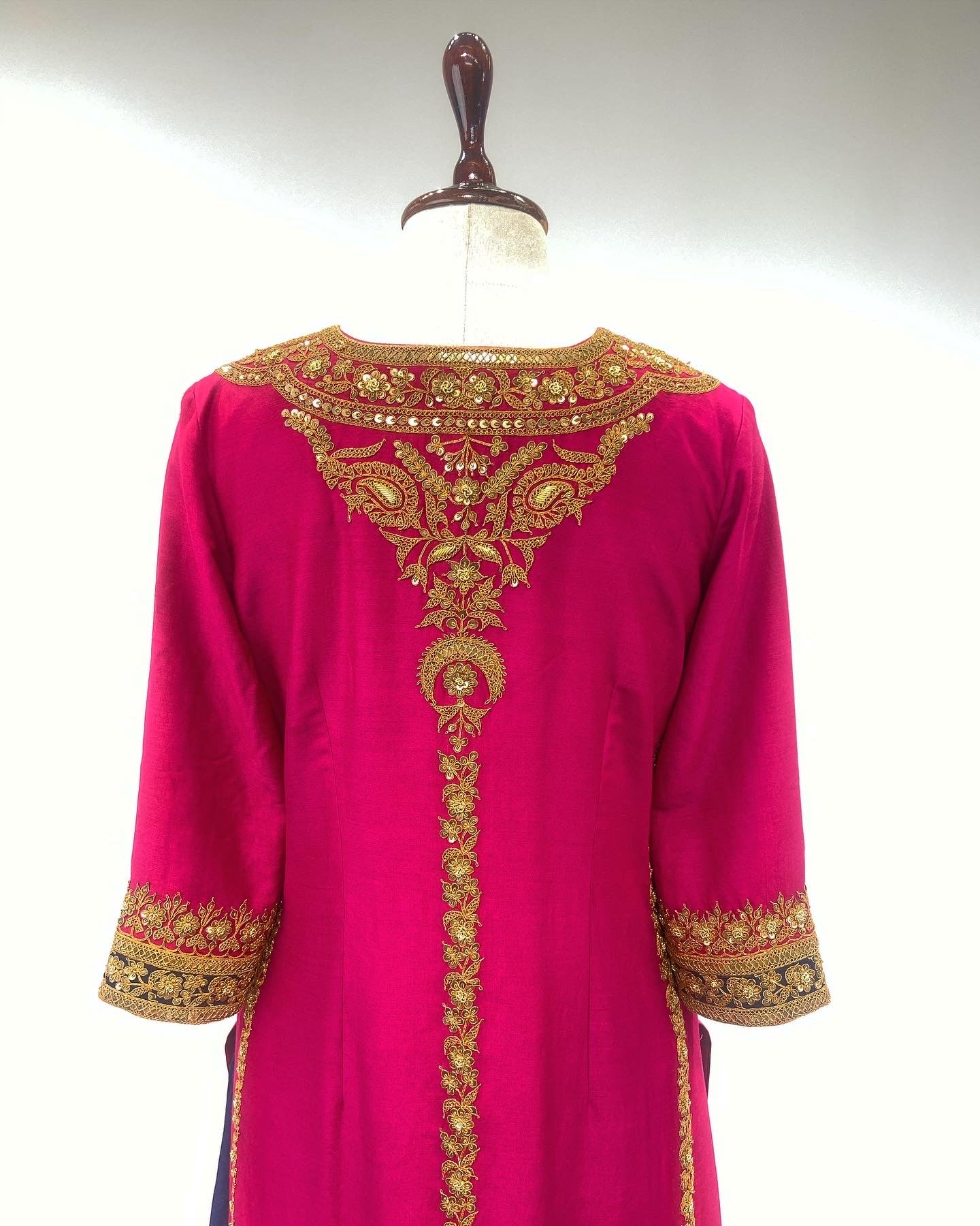 FINE ANTIQUE MARODI SHARARA ENSEMBLE WITH MOTIF & BUTA WORK DETAIL