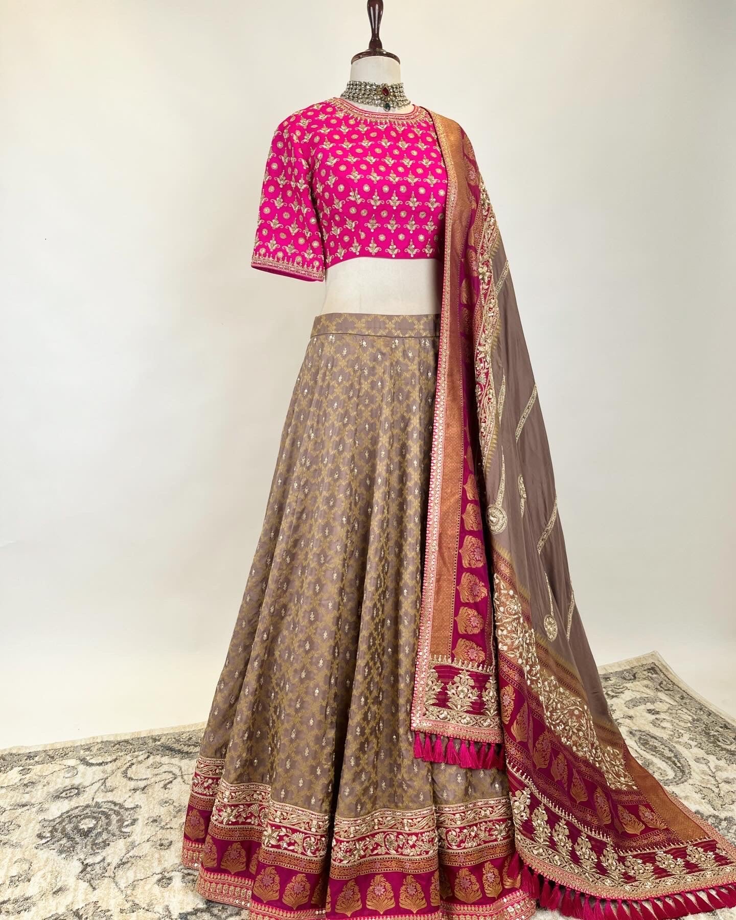 EK TAAR WEAVE LEHENGA WITH ZARDOSI WORK