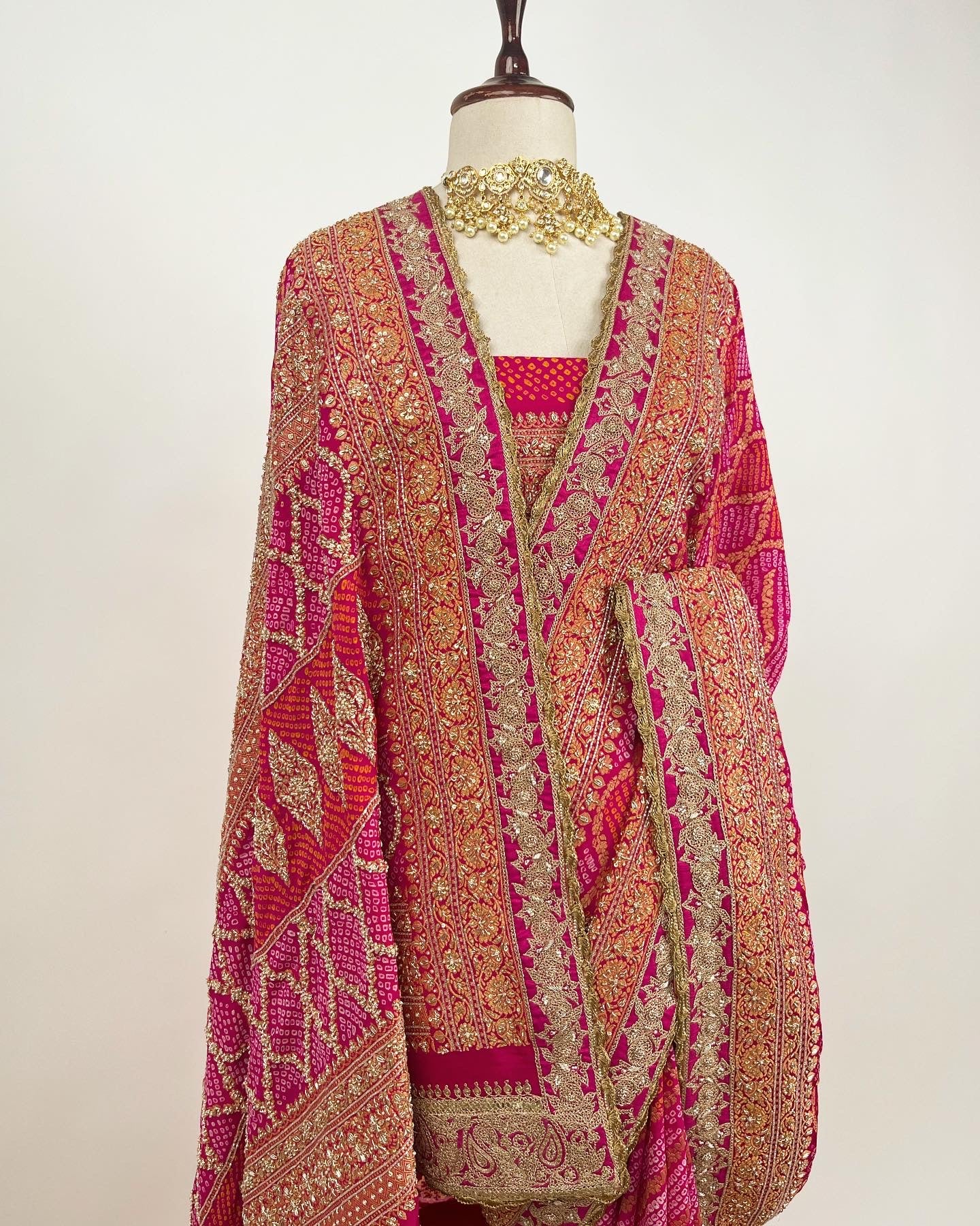 RAI BANDHEJ BANARASI BANDHANI SAREE IN MARODI & ZARDOSI WORK