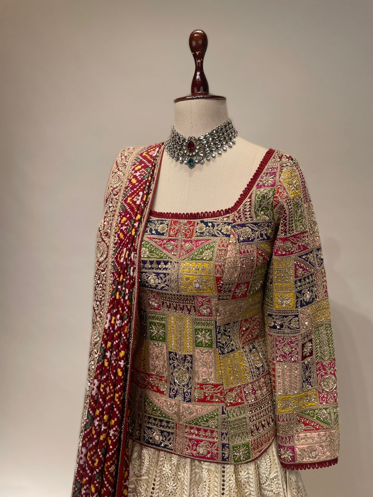 Appliqué Marodi Embroidered Fitted Blouse