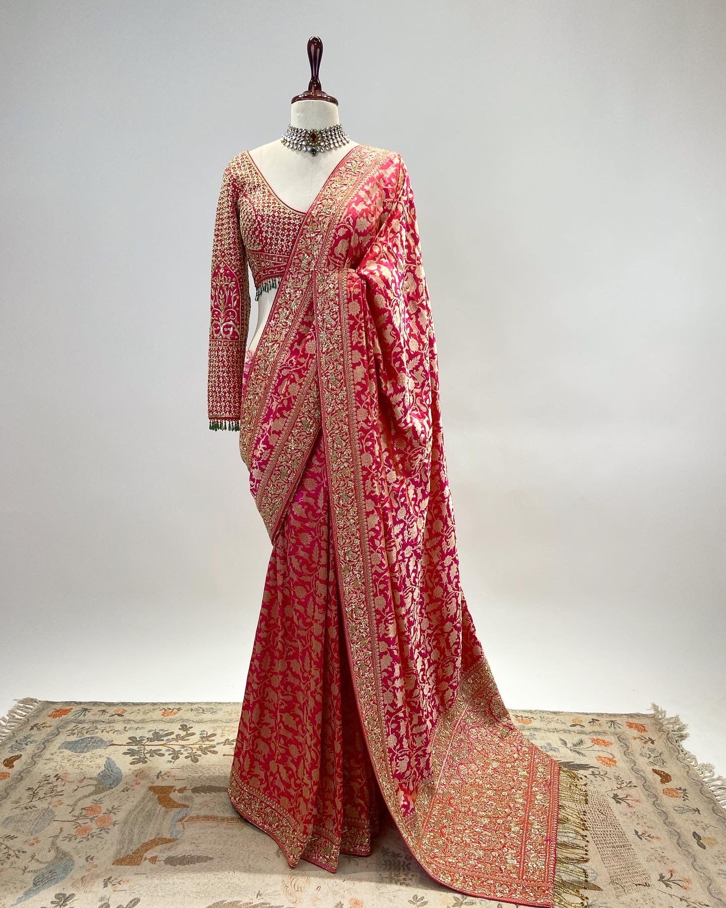 DUAL TONED HANDWOVEN SHIKARA SAREE IN KADWA WEAVE & ANTIQUE ZARDOSI WORK