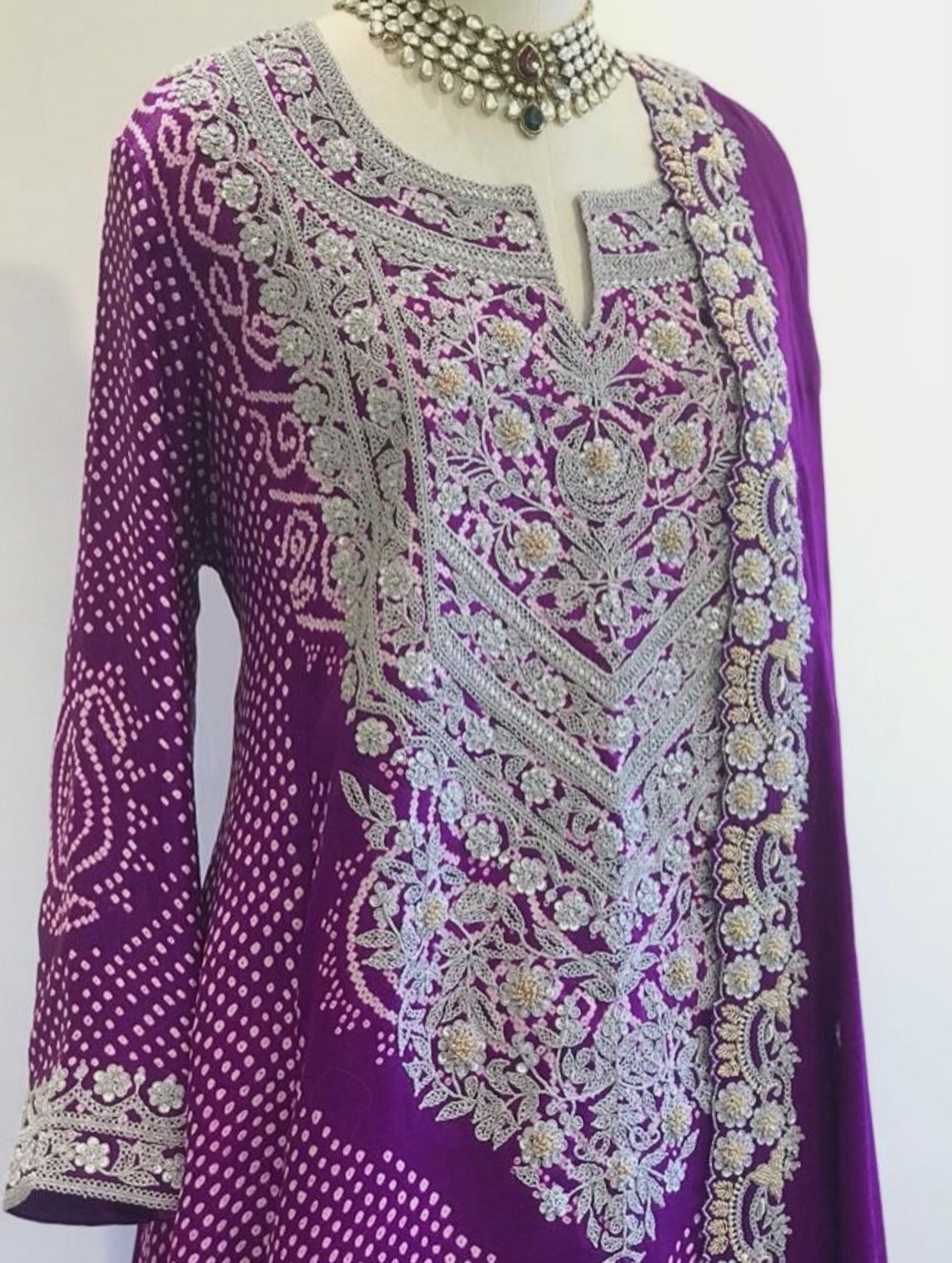 PURPLE RAI BANDHEJ AABHA WITH SILVER & LIGHT GOLD MARODI WORK