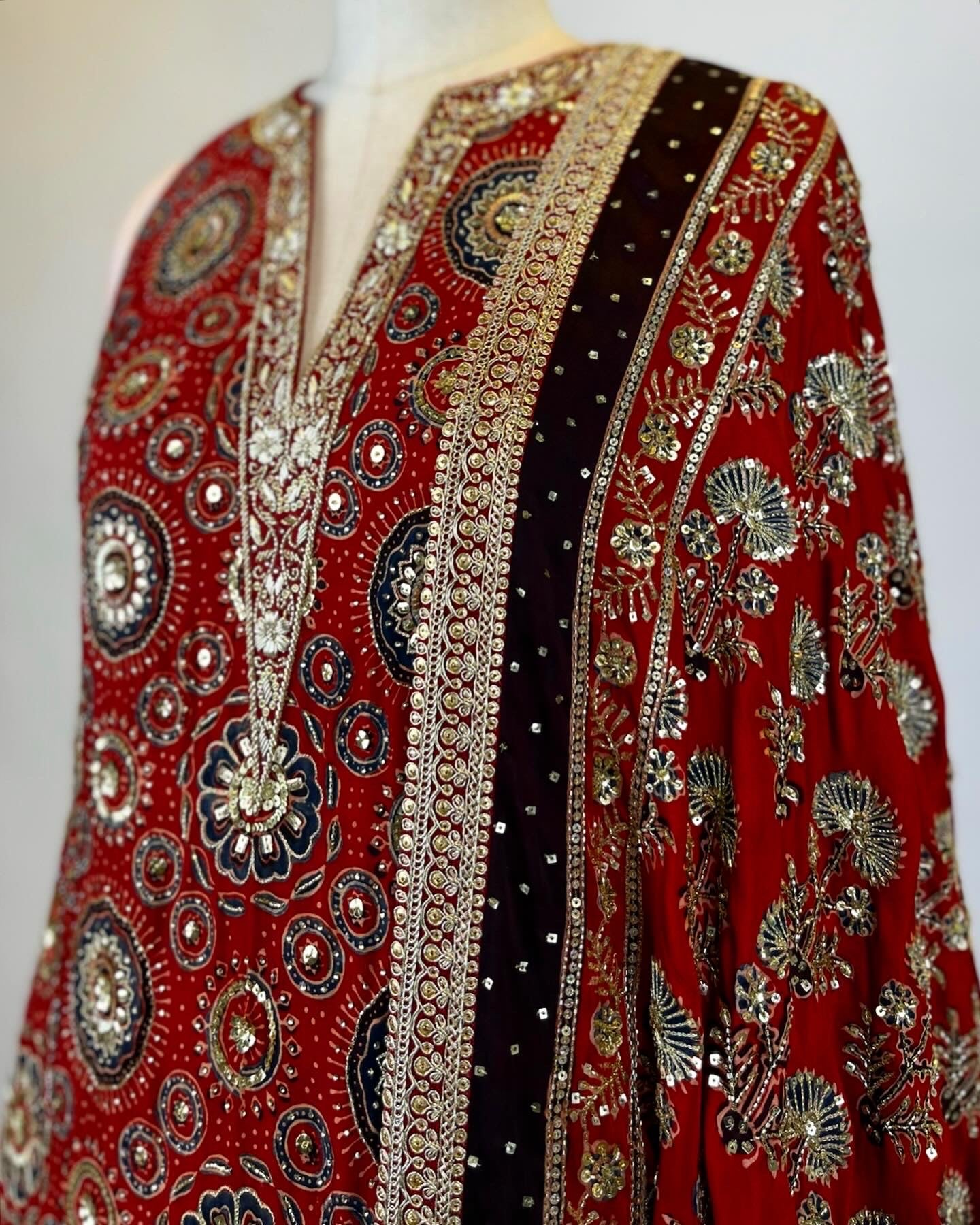 AJRAKH SHARARA ENSEMBLE IN ZARDOSI, SEQUIN & ZARI WORK