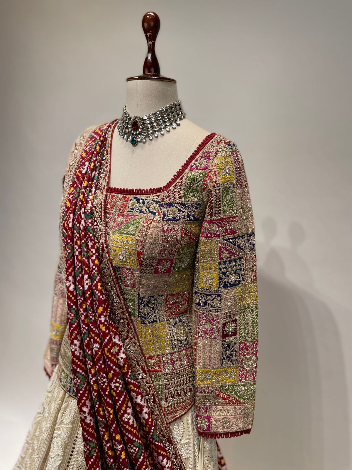 Appliqué Marodi Embroidered Fitted Blouse