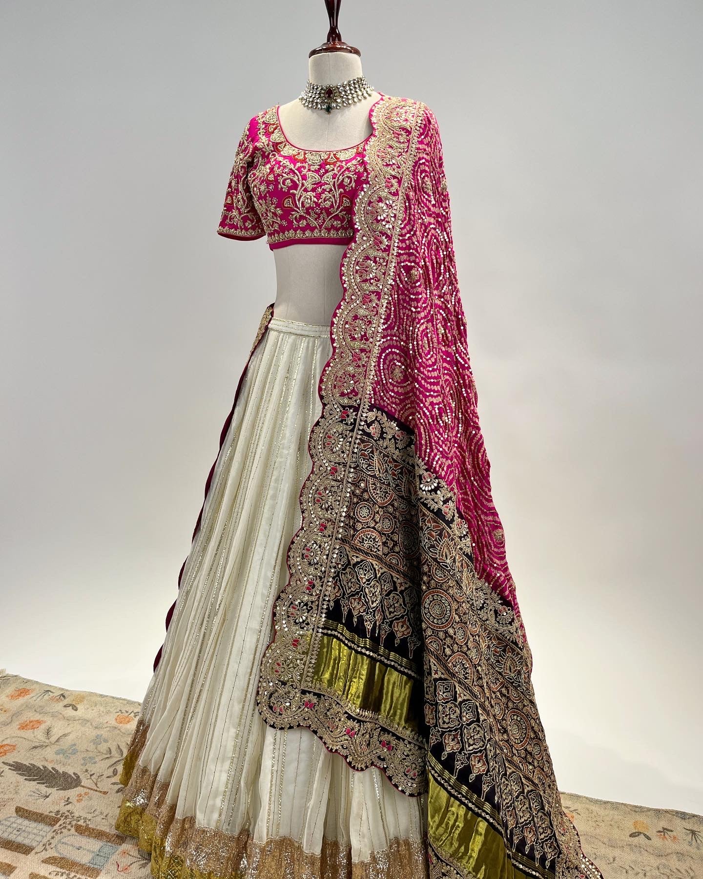 GOTAPATTI BANDHANI AJRAKH LEHENGA