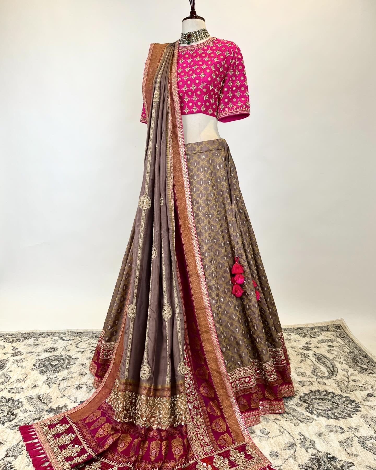 EK TAAR WEAVE LEHENGA WITH ZARDOSI WORK