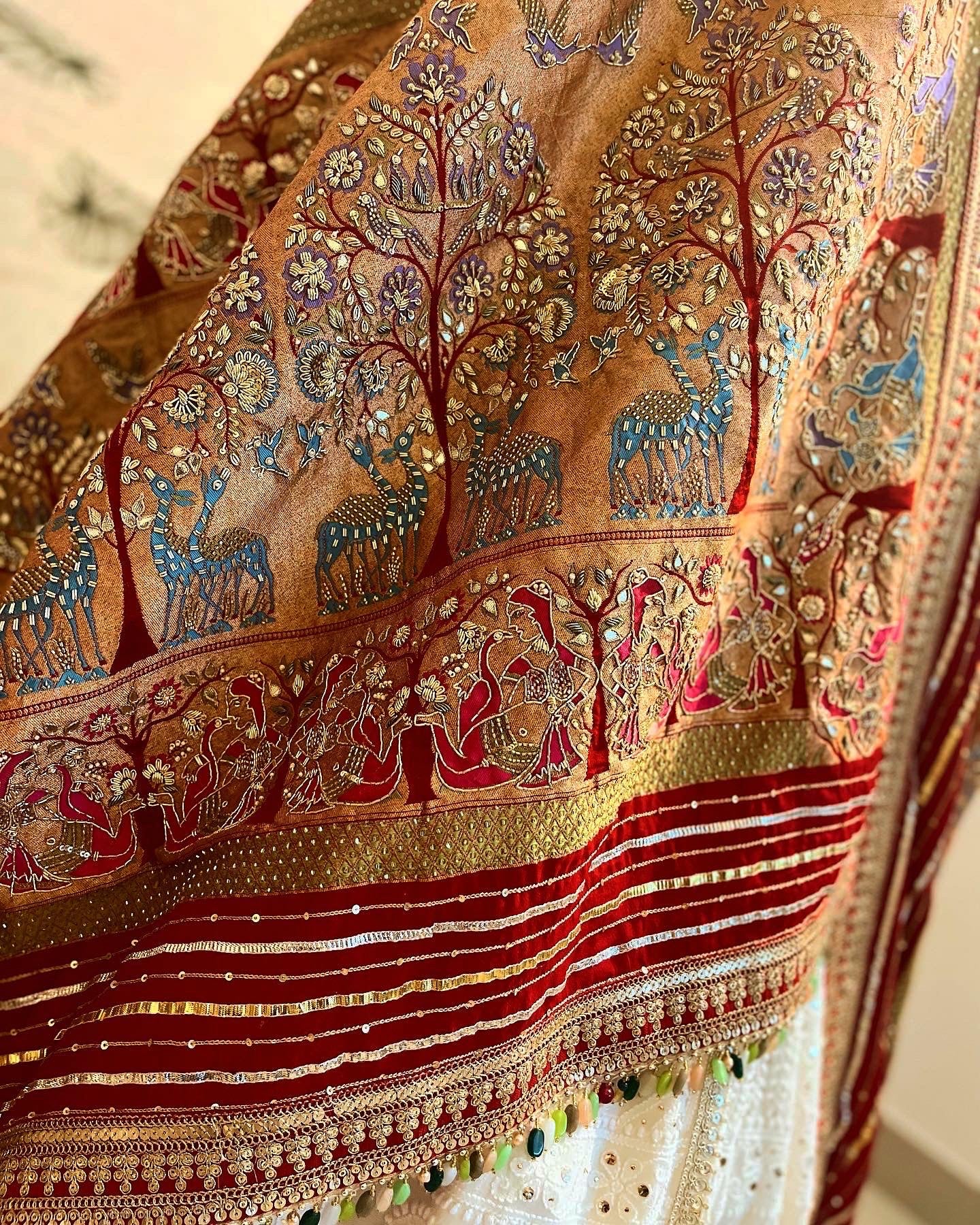 OFF WHITE PANETAR CHIKANKARI ZARDOSI KASAB & BANDHEJ LEHENGA