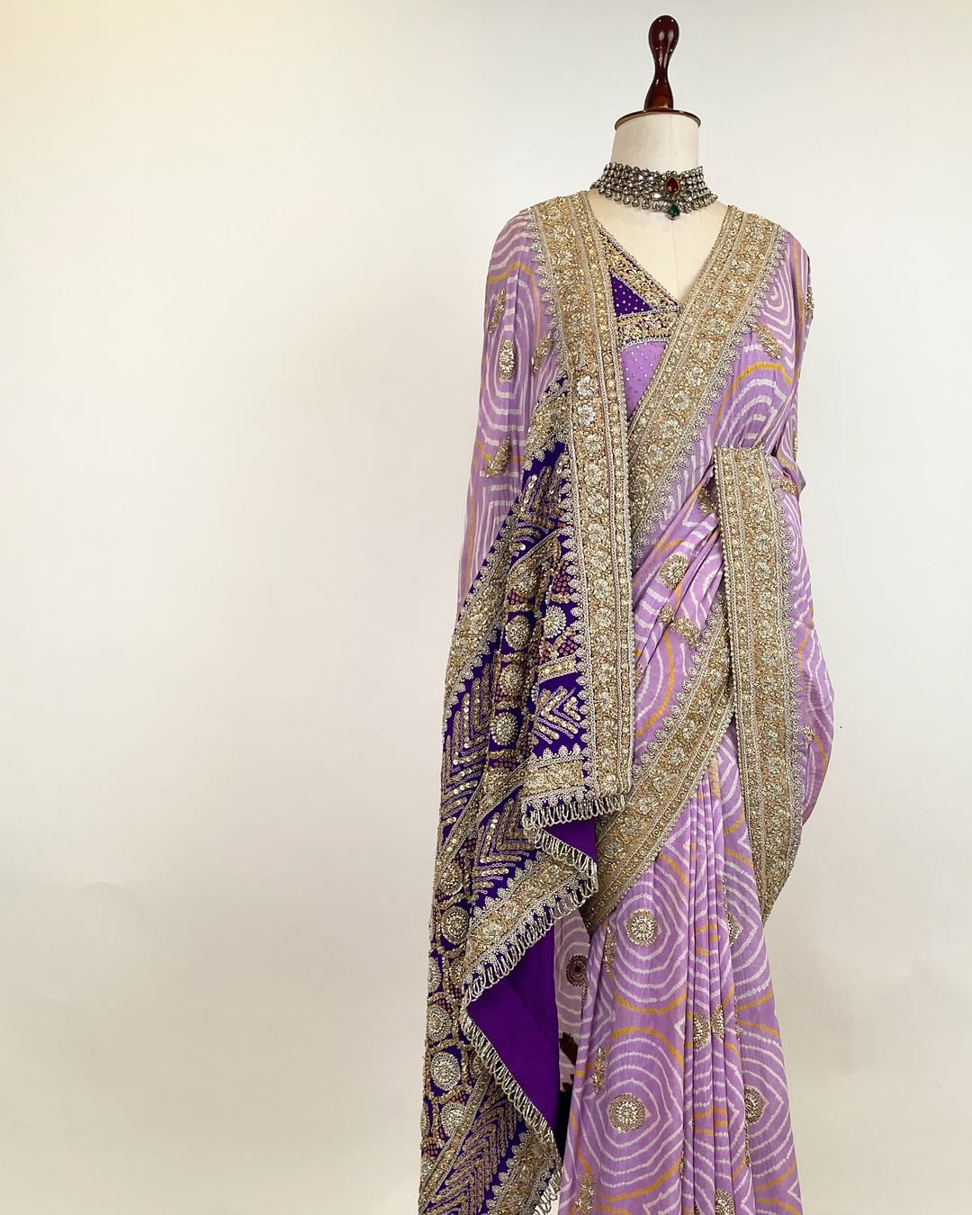LAVENDER AND PURPLE DUAL TONED RAI BANDHEJ KADWA BENARASI WEAVE SAREE WITH DORI MARODI ZARDOSI AND TIKI EMBROIDERY