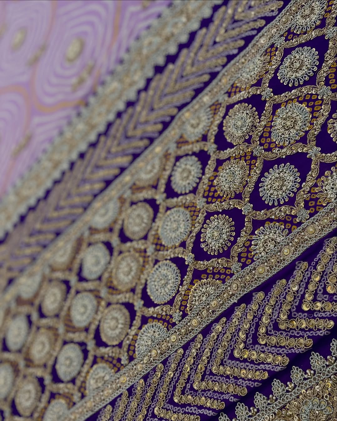 LAVENDER AND PURPLE DUAL TONED RAI BANDHEJ KADWA BENARASI WEAVE SAREE WITH DORI MARODI ZARDOSI AND TIKI EMBROIDERY