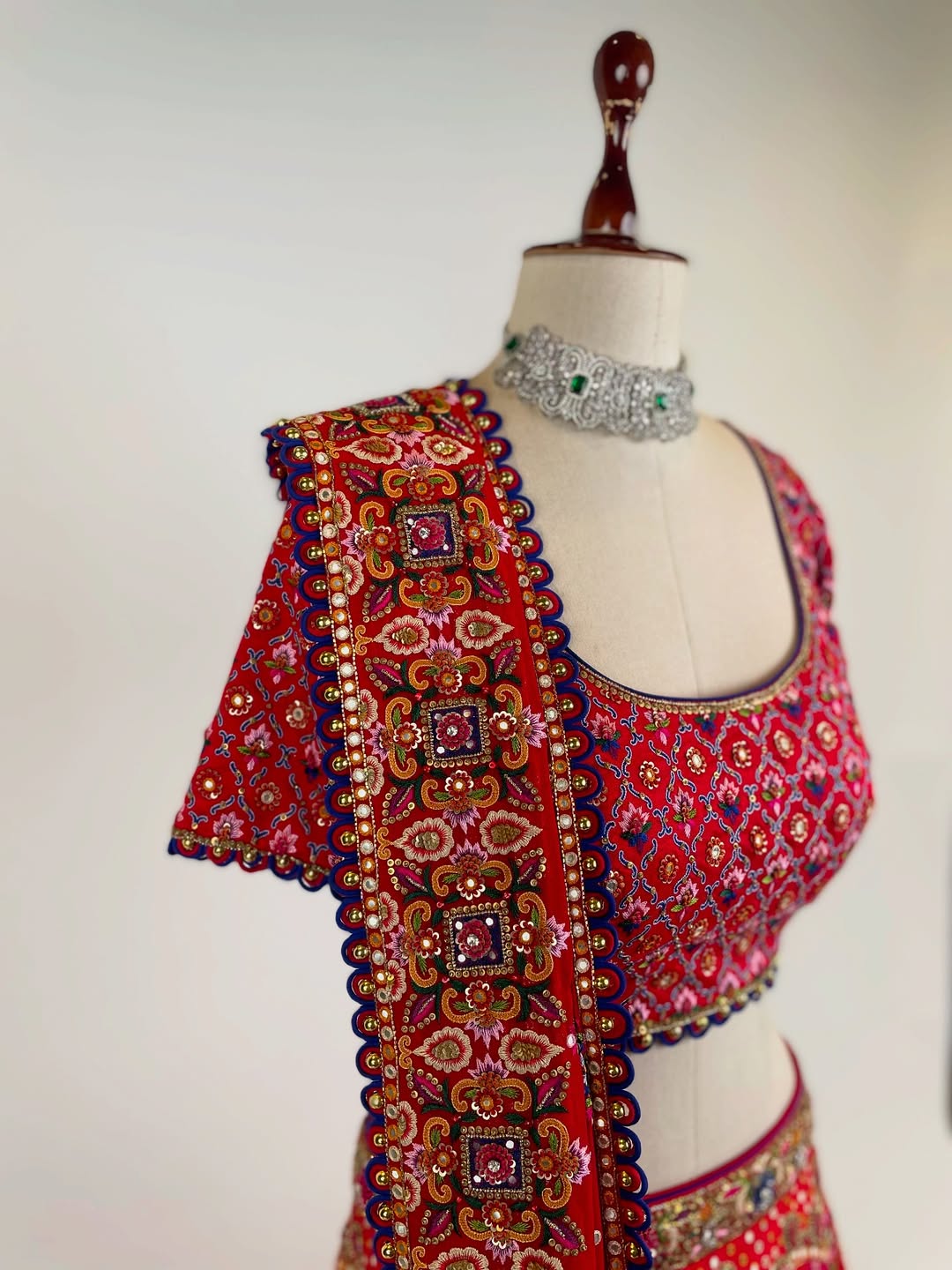 EKTAAR RESHAM NAKSHI SAADI AND AABLA WORK LEHENGA