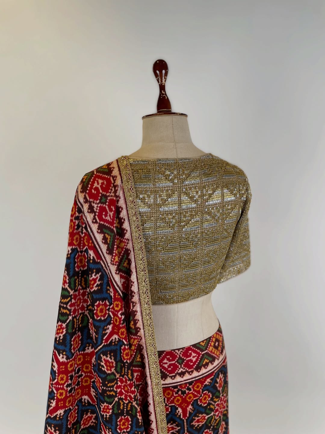 DOUBLE IKAT PATAN PATOLA IN VEGETABLE DYE WITH EXQUISITE HAWA KAAM SAREE BORDER AND BLOUSE