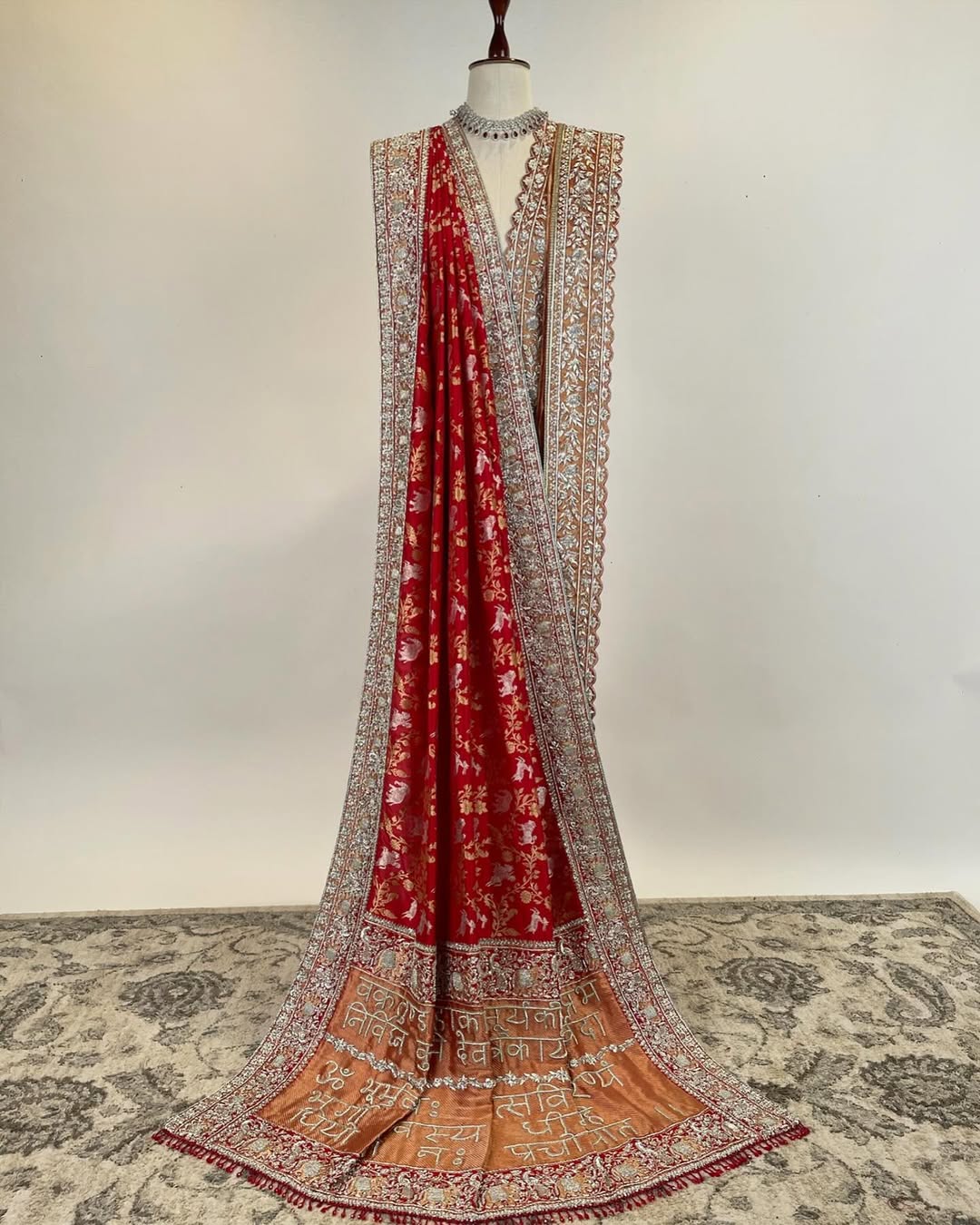 Pure Zari Kadwa Ganga-Jamuni Shikargah Saree with Unstitched Blouse.